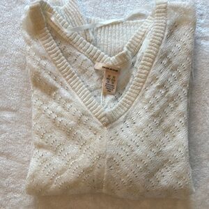 Dkny Cream V-Neck Sweater with Intricate Gold Knit Pattern